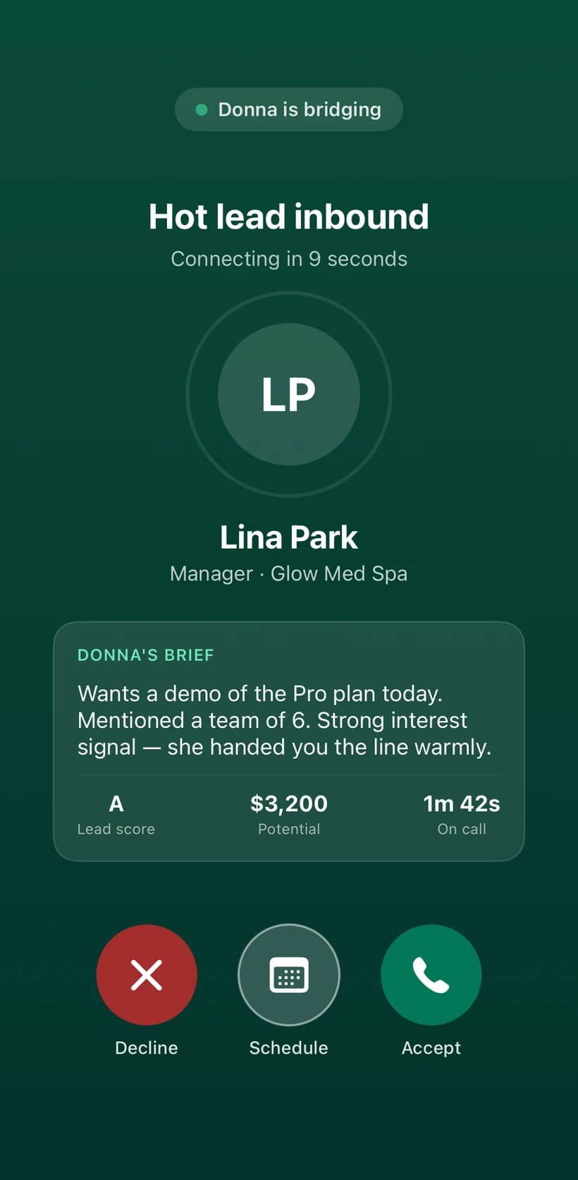 Della AI receptionist screening a hot inbound lead, with lead score and call brief, on iPhone